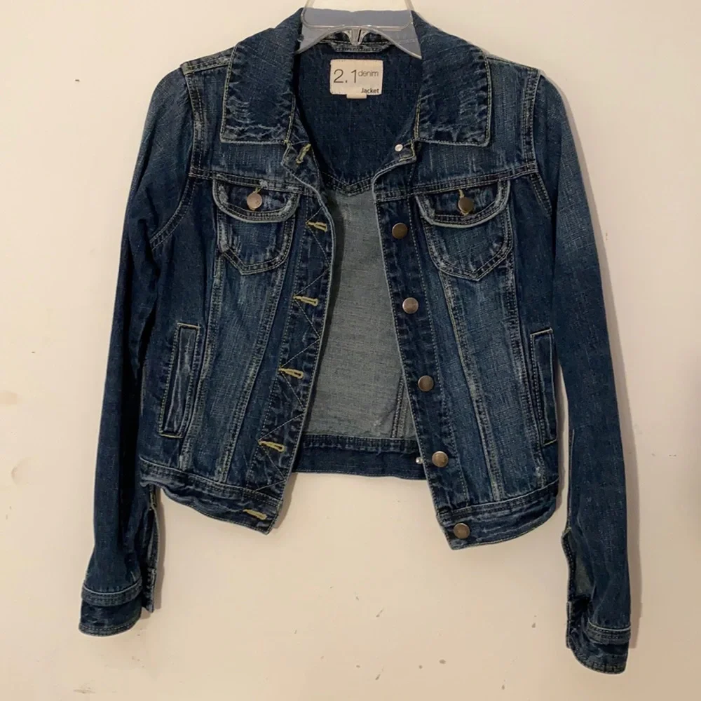 Forever 21 | 2.1 denim jacket size small